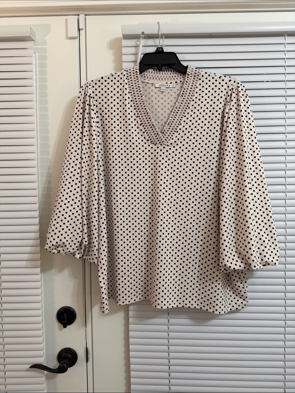 CHICOS NWOT blouse